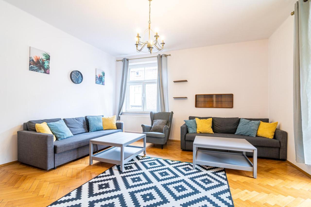 Trip Apartments Krasków Eksteriør bilde